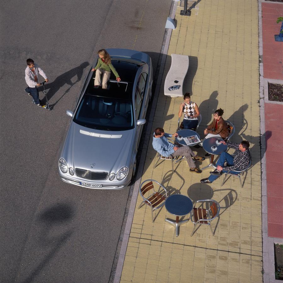  Mercedes-Benz E-Class 2002 года  (фото 362 из 448)